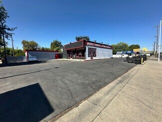 Plus de détails pour 405 McHenry Ave, Modesto, CA - Local commercial à louer