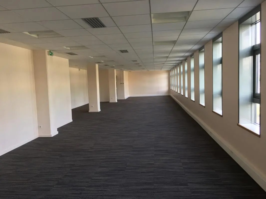 8 Rue Eugène Et Armand Peugeot, Rueil-Malmaison à louer Photo de l’immeuble– Image 1 sur 1