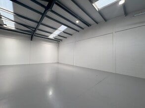 Golds Hill Way, Tipton à louer Photo intérieure– Image 2 sur 3