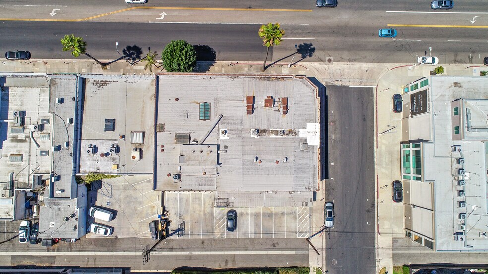8330-8338 Beverly Blvd, Los Angeles, CA à louer - Photo de l’immeuble – Image 2 sur 4