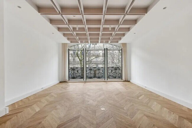 Plus de détails pour 11 bis Rue Balzac, Paris - Bureau à louer