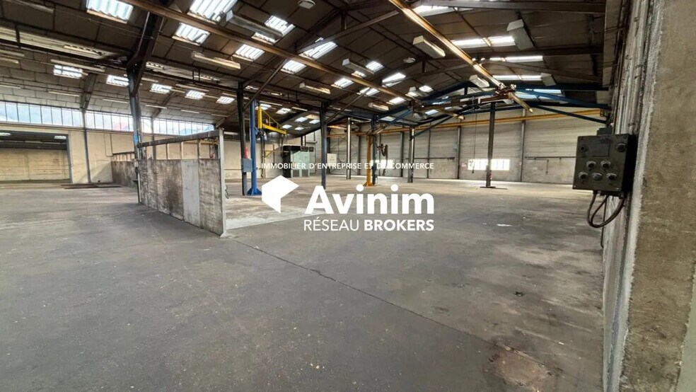 Local d'activités dans Gruchet-le-Valasse à vendre - Photo de l’immeuble – Image 3 sur 4