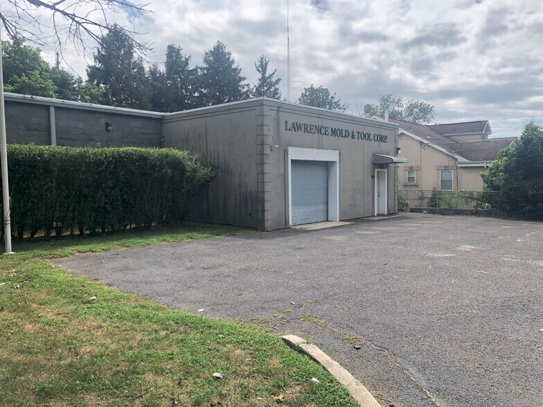 1412 Ohio Ave, Lawrence Township, NJ à vendre - Photo de l’immeuble – Image 2 sur 11