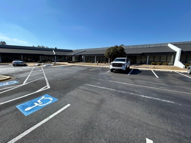 16201 Trade Zone Ave, Upper Marlboro, MD à louer - Photo de l’immeuble – Image 3 sur 13