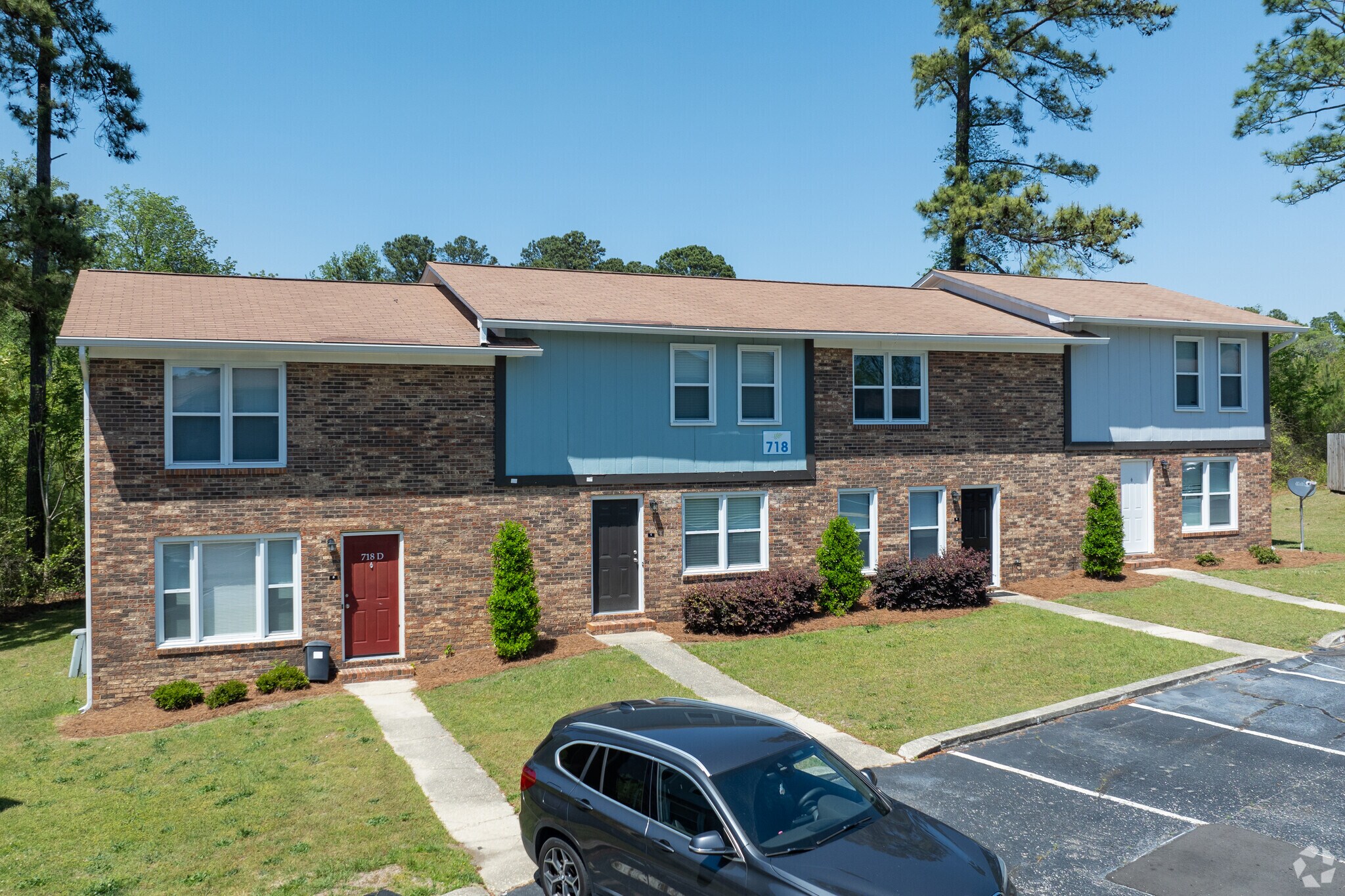704 Windy Hill Cir, Fayetteville, NC à vendre Photo principale– Image 1 sur 44