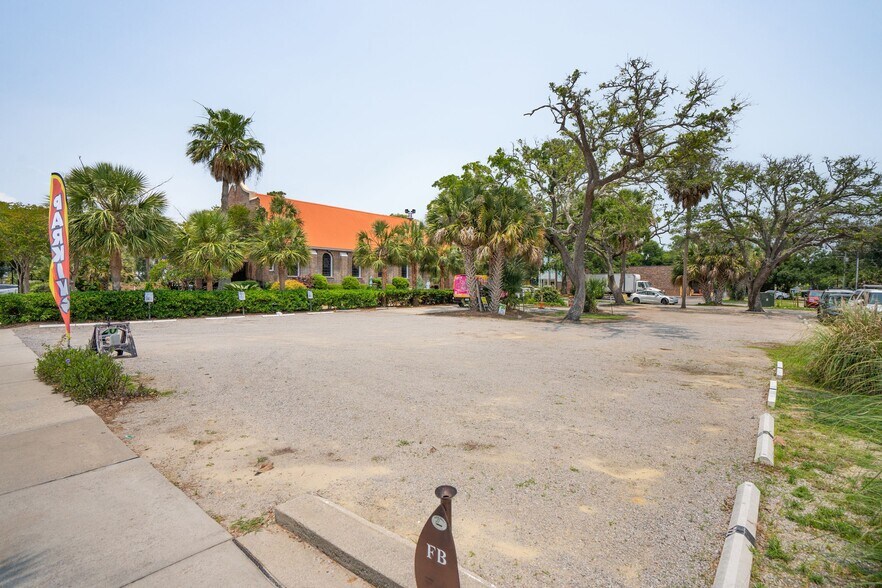 50 Center St, Folly Beach, SC à vendre - Aérien – Image 3 sur 6
