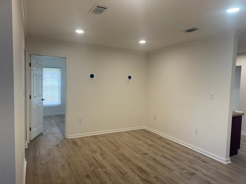 5016-5018 Dorsey Hall Dr, Ellicott City, MD à louer - Photo de l’immeuble – Image 2 sur 6