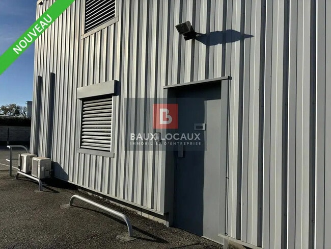 Plus de détails pour Local d’activités à vendre