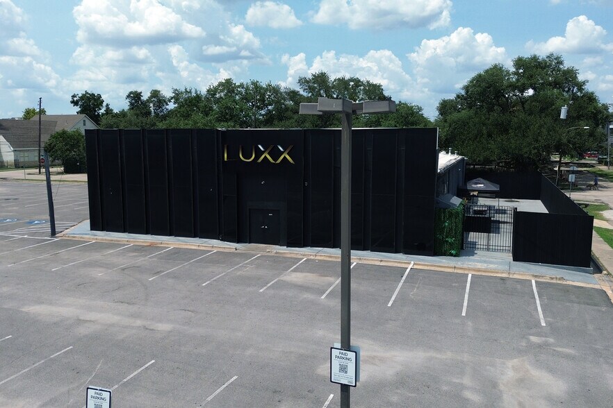 5002 Washington Ave, Houston, TX à louer - Photo de l’immeuble – Image 3 sur 42