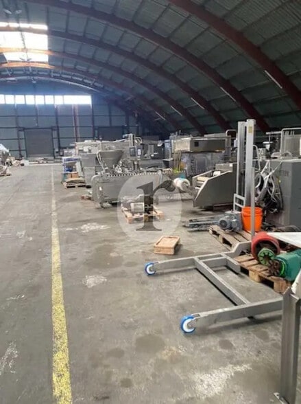 Local d’activités dans Mouvaux à louer - Photo intérieure – Image 2 sur 6