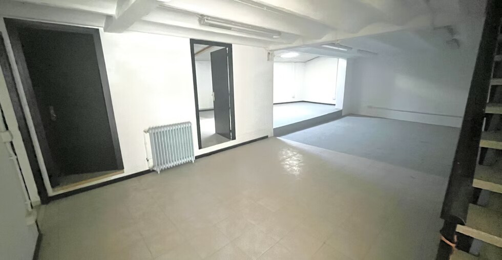 Carrer Rossell, 2, Manlleu, BAR 08560 - Lot Pt 01 - - Photo intérieure - Image 2 of 3