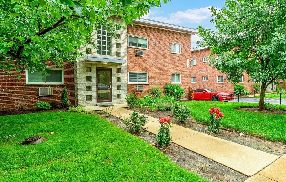 2000-2004 Bellevue Ave, Saint Louis, MO à vendre - Photo de l’immeuble – Image 2 sur 21