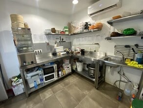 Local commercial dans Barcelone, Barcelona à louer Photo intérieure– Image 1 sur 4