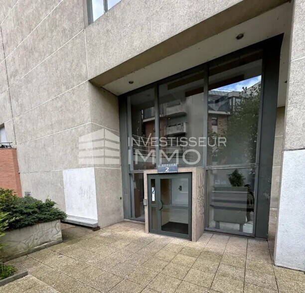 Bureau dans Cergy à louer - Photo de l’immeuble – Image 2 sur 6