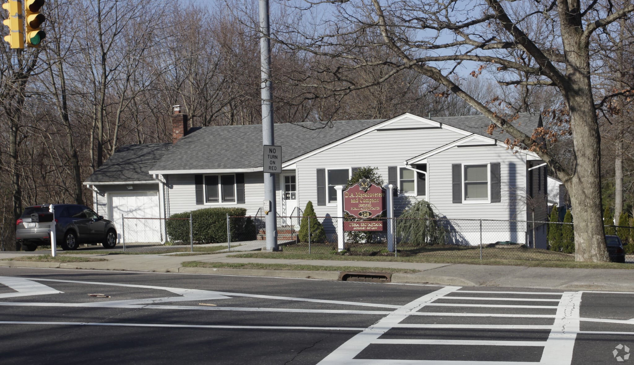 198 Terry Rd, Smithtown, NY à vendre Photo principale– Image 1 sur 22