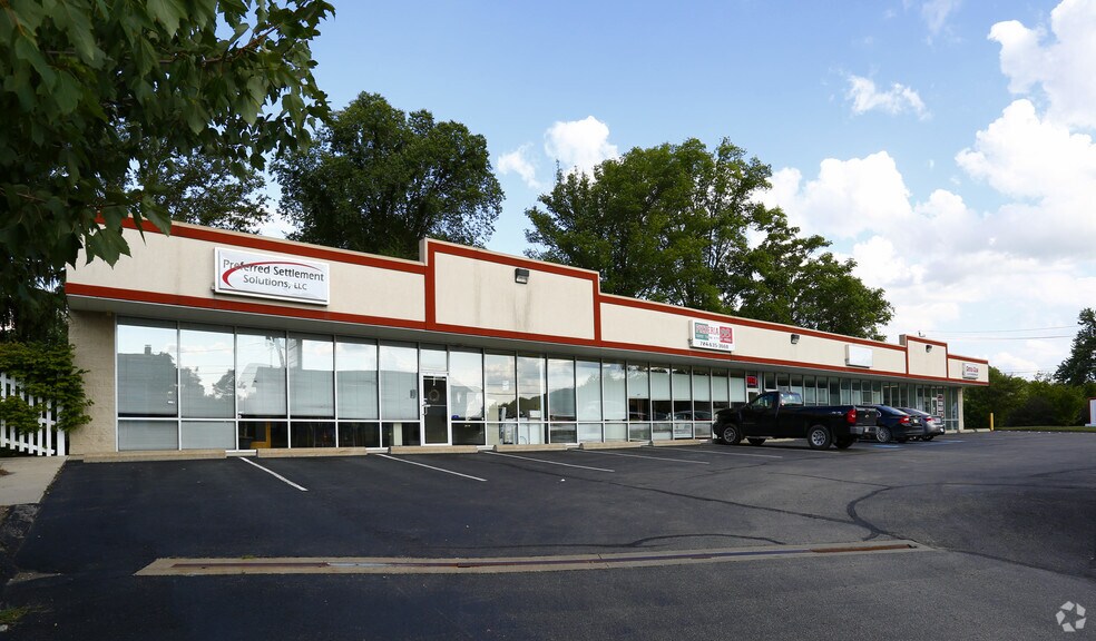429 S Center Ave, New Stanton, PA à vendre - Photo de l’immeuble – Image 3 sur 6