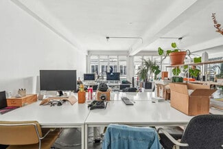 Plus de détails pour 11 Rue Des Petites Ecuries, Paris - Bureau à louer
