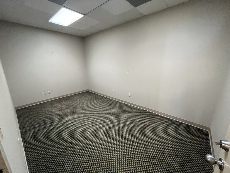 250 Executive Park Blvd, Winston-Salem, NC à louer - Photo intérieure – Image 3 sur 4