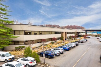 Plus de détails pour 3 W Main St, Elmsford, NY - Bureau à louer