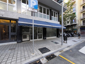 Carrer De Loreto, 2, Barcelone, Barcelona à louer Photo de la construction– Image 2 sur 10