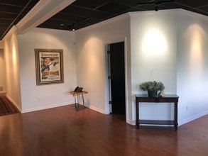 2909 Lackland Rd, Fort Worth, TX à louer Photo intérieure– Image 1 sur 9