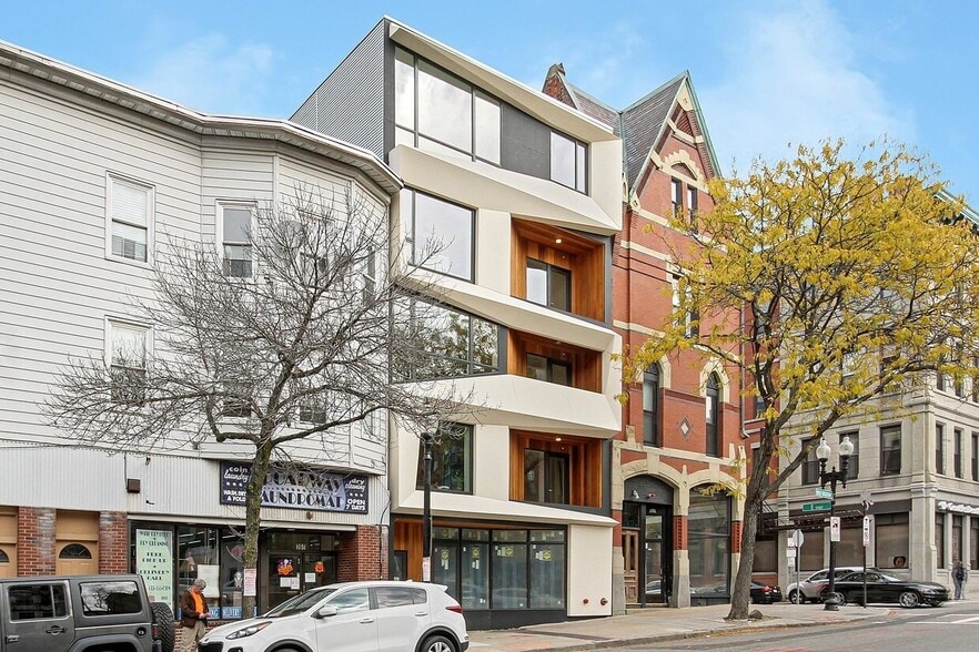 362 W Broadway, South Boston, MA à vendre - Photo principale – Image 1 sur 33