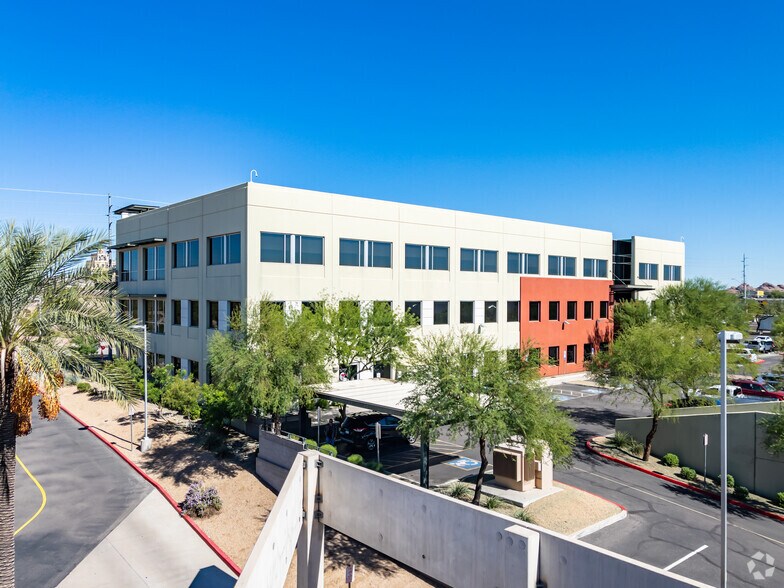 5055 E Washington St, Phoenix, AZ à louer - Photo principale – Image 1 sur 7