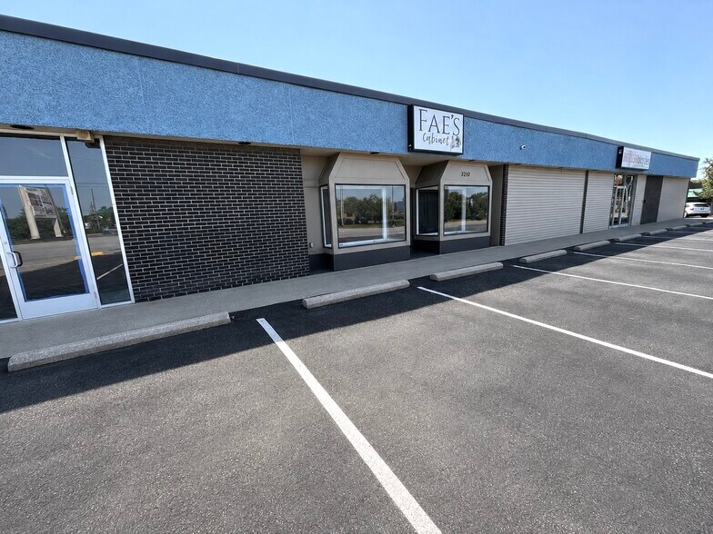 3202-3212 Crescent Ave, Fort Wayne, IN à louer - Photo de l’immeuble – Image 1 sur 4