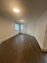 1 Rue De La Garenne, Bry-sur-Marne à louer Photo intérieure– Image 1 sur 4