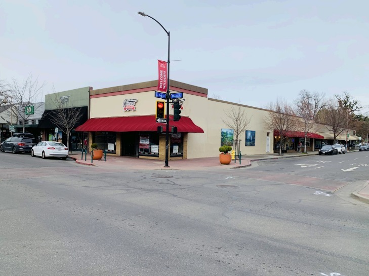 247 Main St, Chico, CA à louer - Photo de l’immeuble – Image 2 sur 13