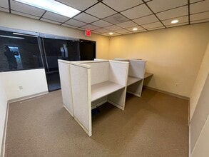 3102 W Waters Ave, Tampa, FL à louer Photo intérieure– Image 1 sur 24
