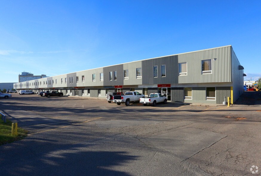 4630-4732 91st Ave NW, Edmonton, AB à louer - Photo principale – Image 2 sur 4