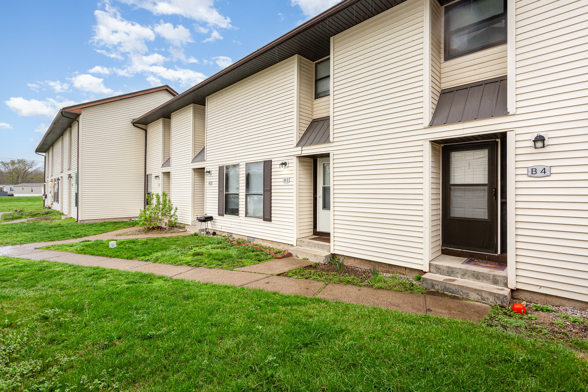4256 Walnut Rd, Hebron, OH à vendre Photo principale– Image 1 sur 10