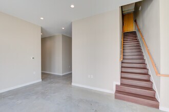 1600 Dungan Ln, Austin, TX à louer Photo intérieure– Image 2 sur 19