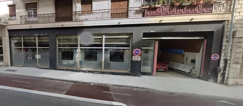 Industriel/Logistique dans Nice à vendre - Photo de l’immeuble – Image 2 sur 4