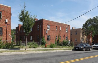 Plus de détails pour 4250 6th St SE, Washington, DC - Logement à vendre