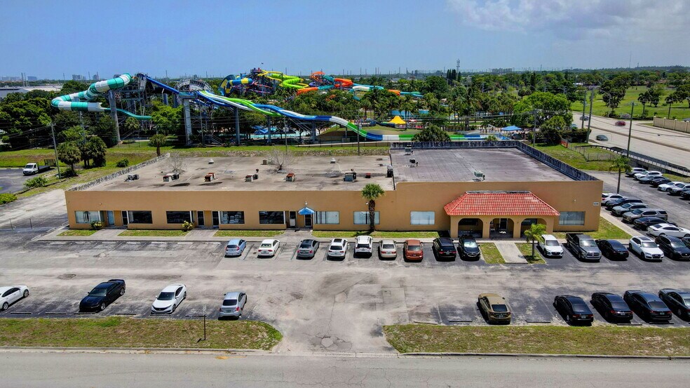 6598 N Military Trl, Riviera Beach, FL à vendre - Photo de l’immeuble – Image 3 sur 15