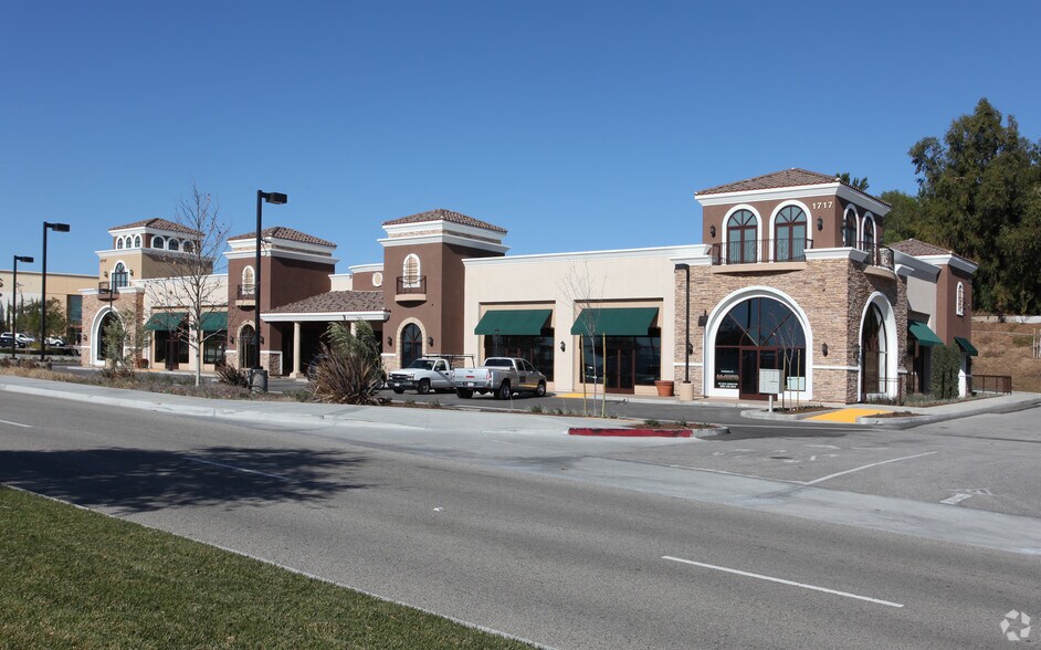 1717 Simi Town Center Way, Simi Valley, CA à louer - Autre – Image 3 sur 6