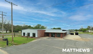 Plus de détails pour 224 W Division St, Pilot Point, TX - Industriel/Logistique à vendre