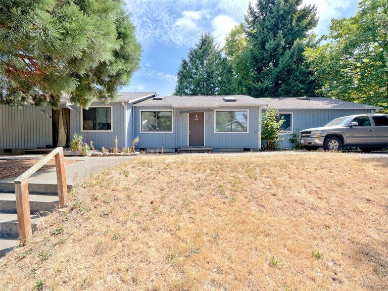 201 E 36th St, Tacoma, WA à vendre - Photo principale – Image 1 sur 17