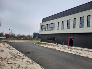 Plus de détails pour Industriel/Logistique à louer