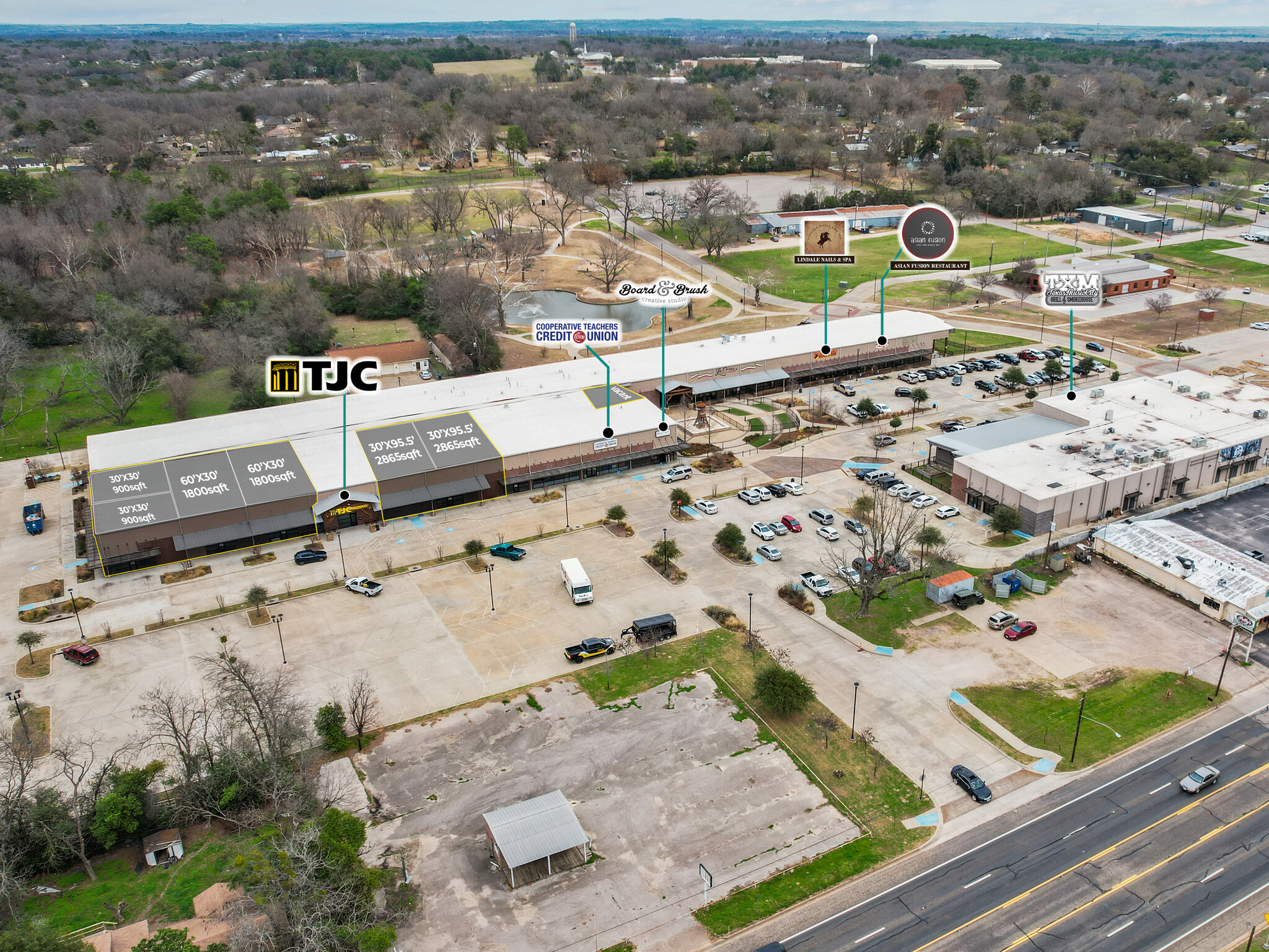 75 Miranda Lambert Way, Lindale, TX à louer Photo de l’immeuble– Image 1 sur 24