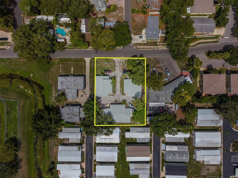 149-155 New York Ave, Dunedin, FL à vendre - Photo principale – Image 1 sur 4