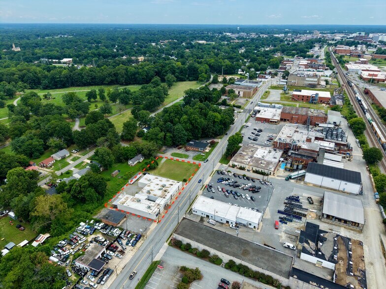 1822 English Rd, High Point, NC à vendre - Aérien – Image 2 sur 11