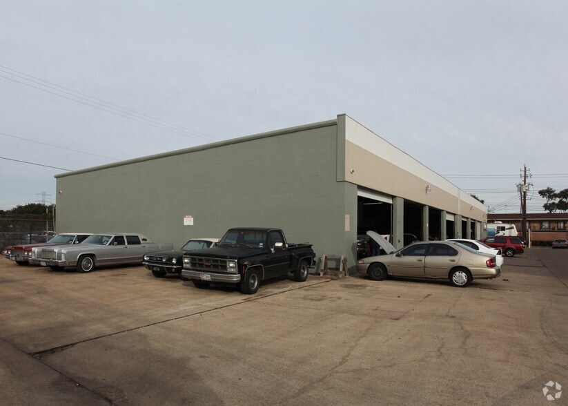 5521 Glenmont Dr, Houston, TX à louer - Photo de l’immeuble – Image 2 sur 4
