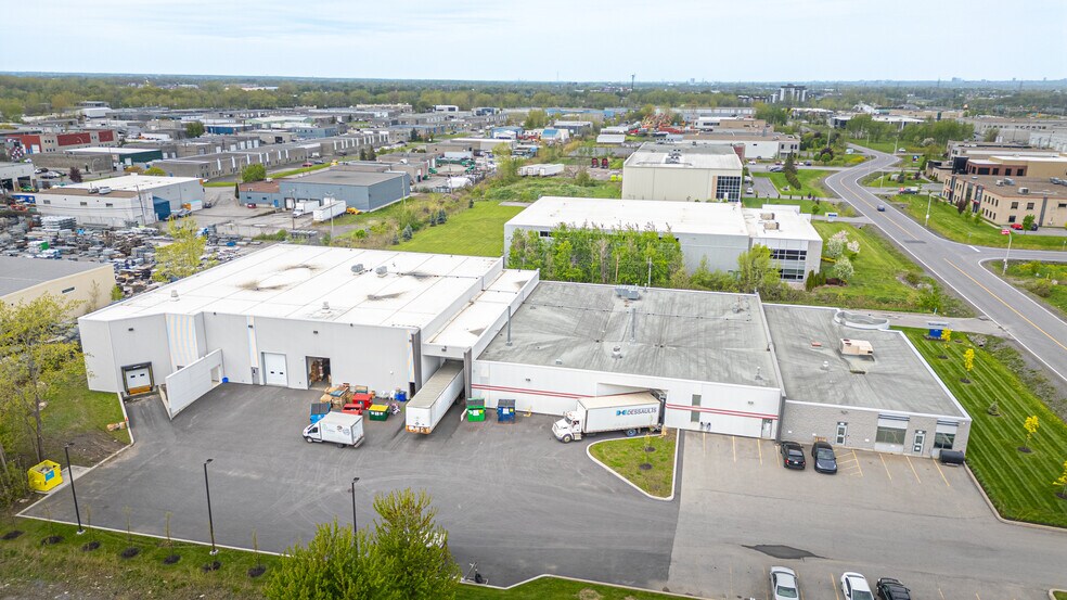 275 Av Liberté, Candiac, QC à louer - Aérien – Image 2 sur 8