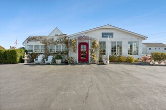 Plus de détails pour 4 S Elmwood Ave, Montauk, NY - Local commercial à vendre