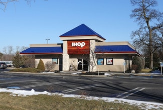 Plus de détails pour 2550 South Rd, Poughkeepsie, NY - Local commercial à louer