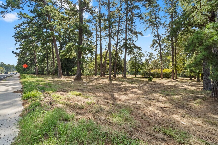 702 Church, Livingston, TX à vendre - Photo de l’immeuble – Image 2 sur 30