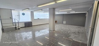Plus de détails pour Bureau/Local commercial à louer